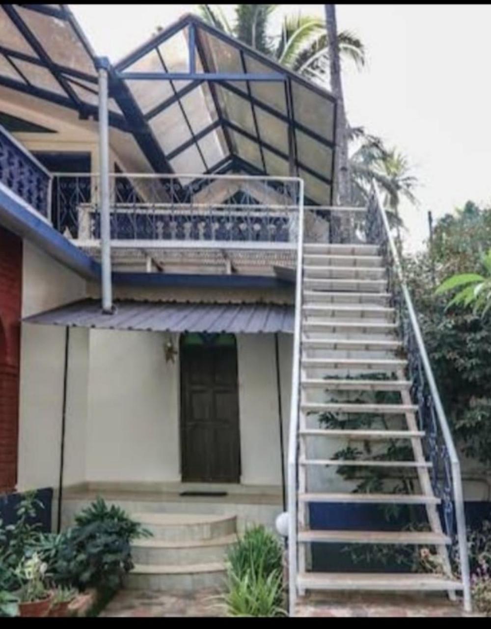Curlies Blue House Villa Anjuna Esterno foto